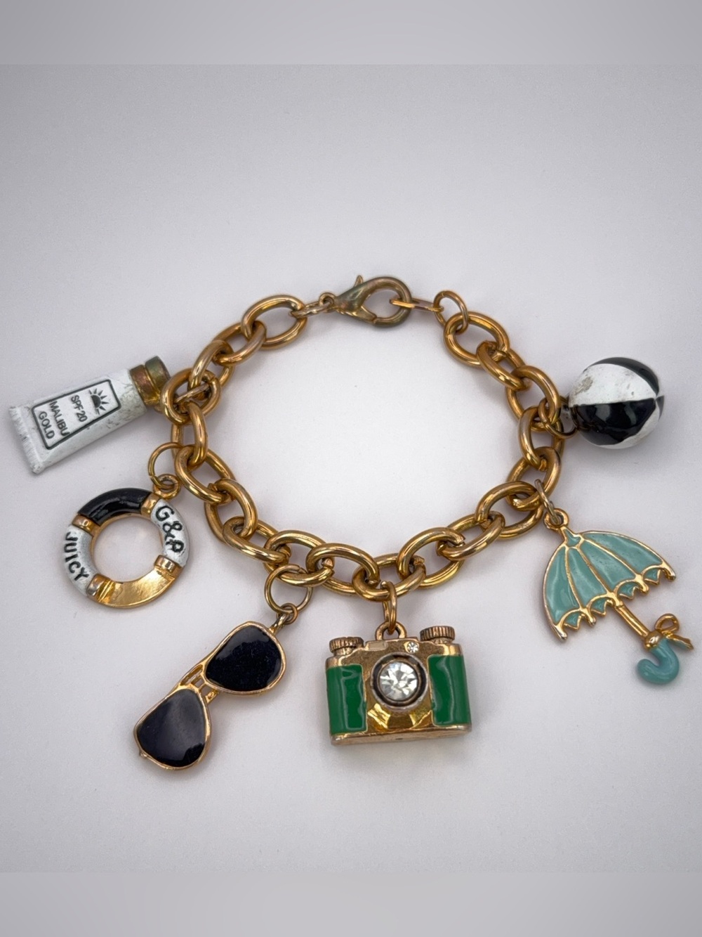 Vintage Goldtone Beach Vacation Summer Theme Colorful Enamel Charm Bracelet 🕶️☂️